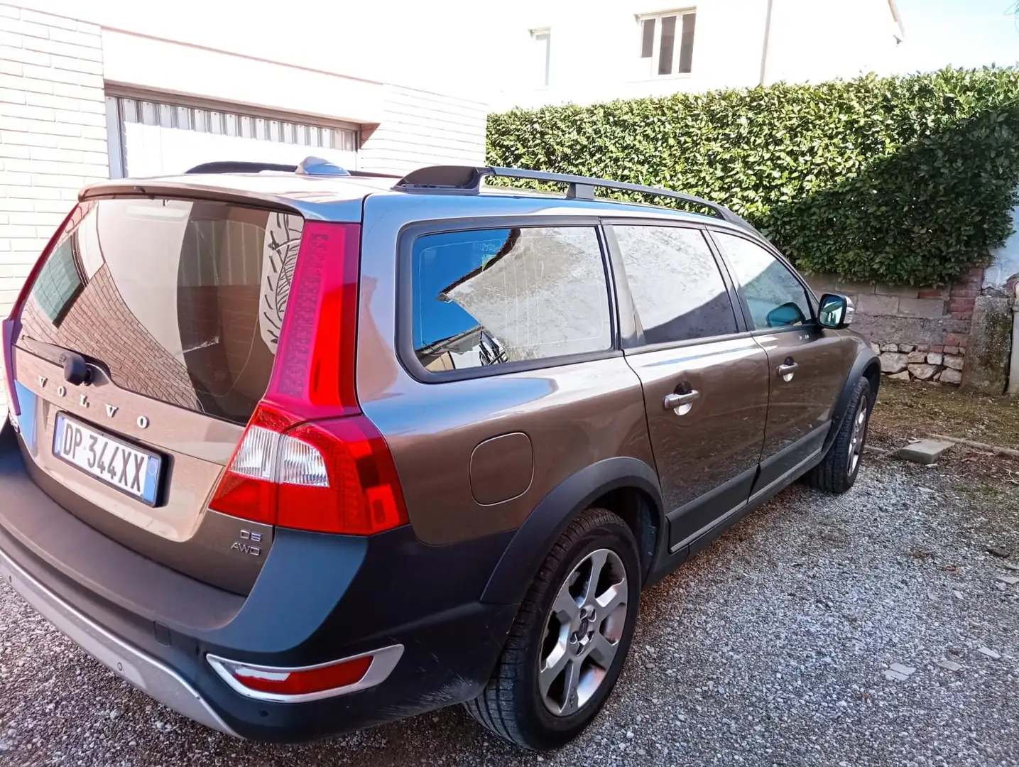 Volvo XC70 XC70+2.4+d5+Volvo+Ocean+Race+awd+185cv Hnědá - 2