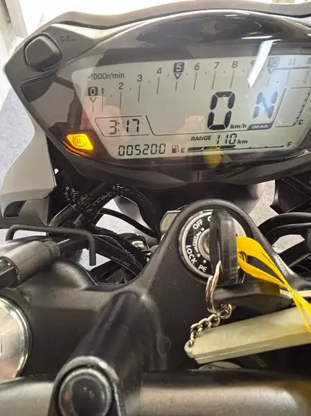 Suzuki SV 650 - foto 3