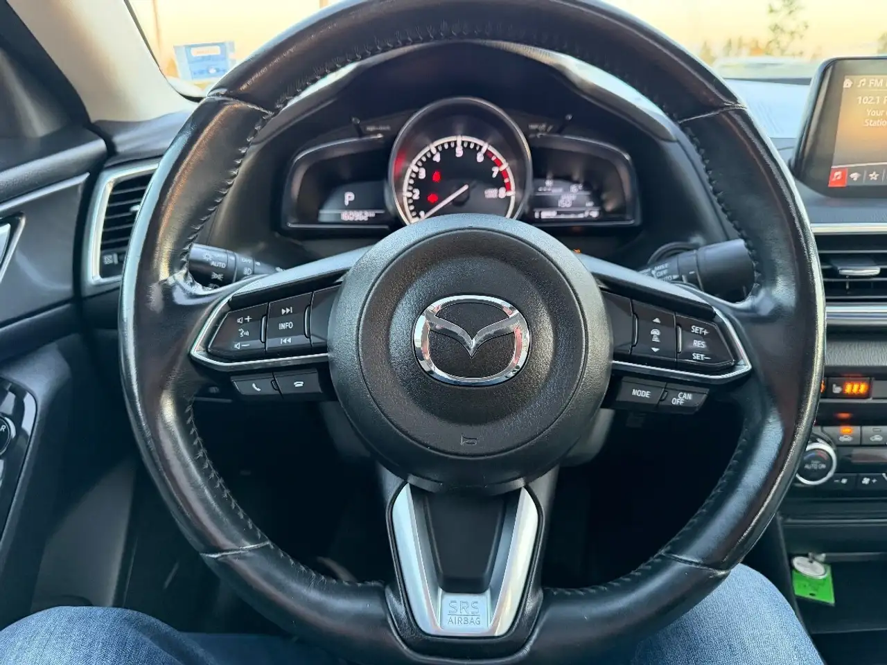 Mazda 3 снимка Mazda 3