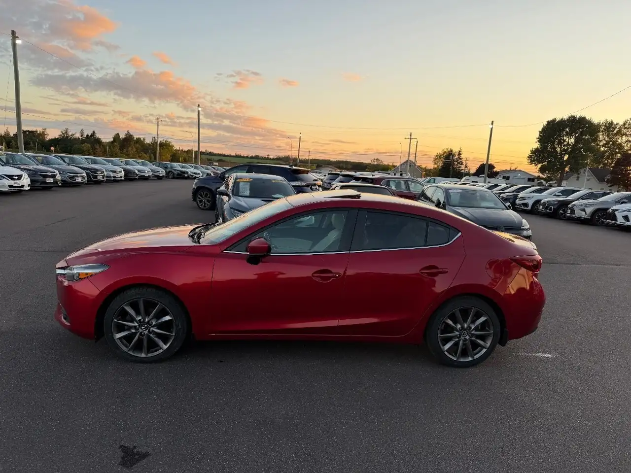 Mazda 3 снимка Mazda 3
