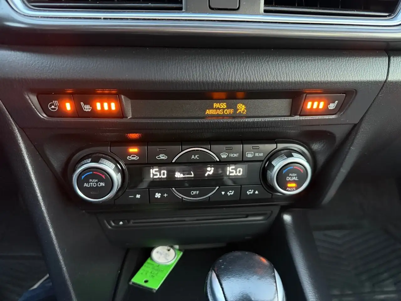 Mazda 3 снимка Mazda 3