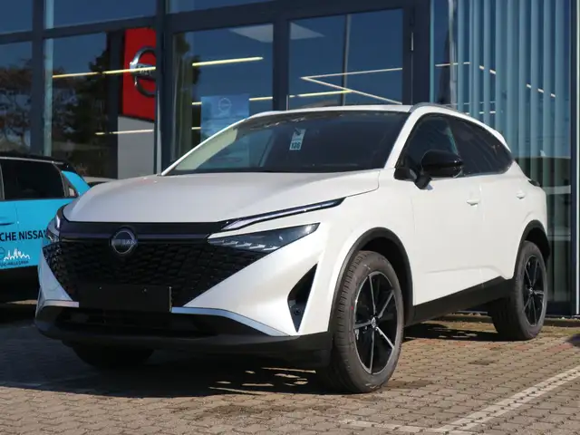 Nissan Qashqai view 2