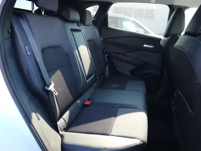 Nissan Qashqai view 25