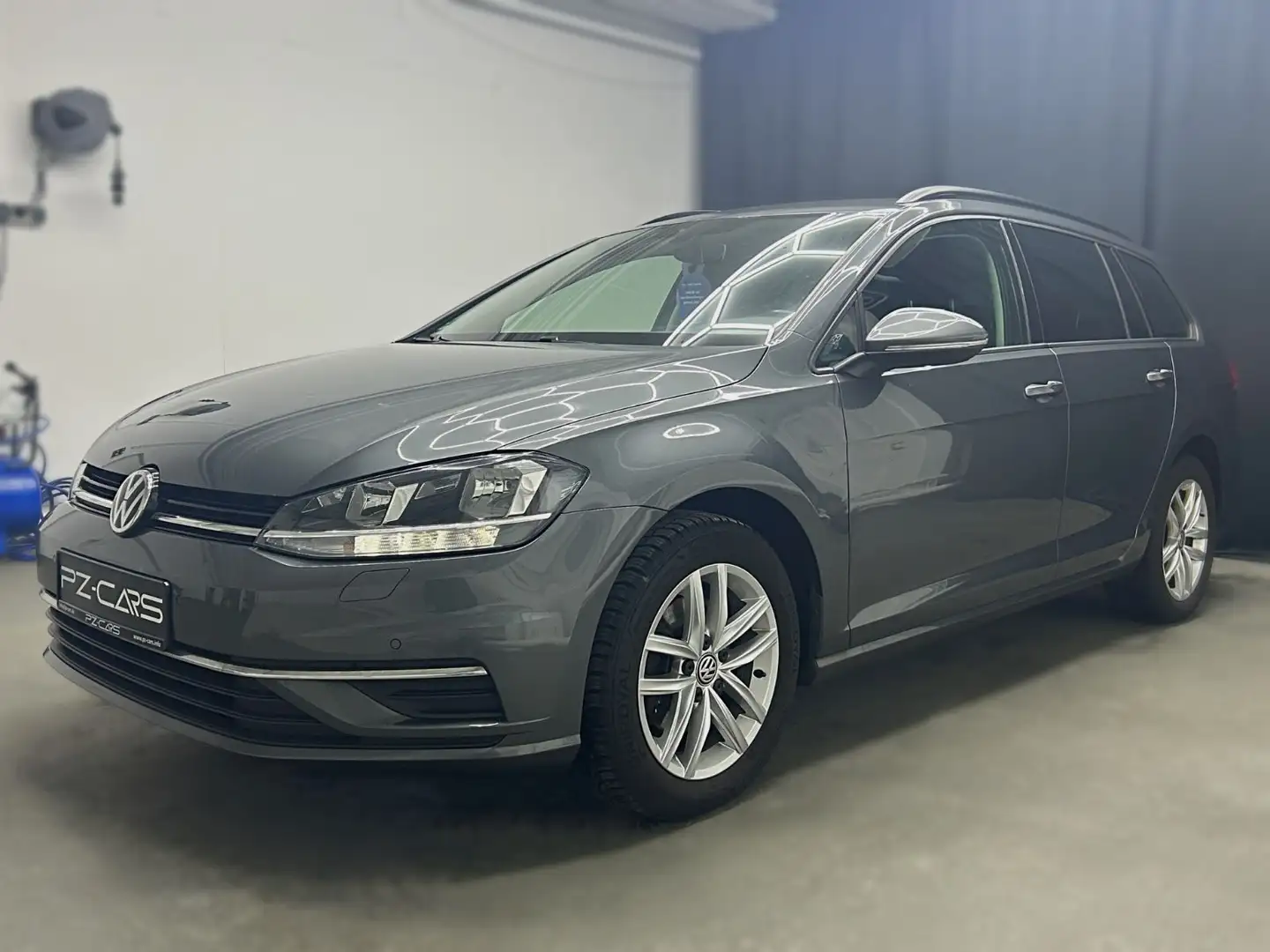 Volkswagen Golf VII 1.6 TDI FL|Touch|AbTemp|PDC|Sitzhz|AHKs Grau - 1