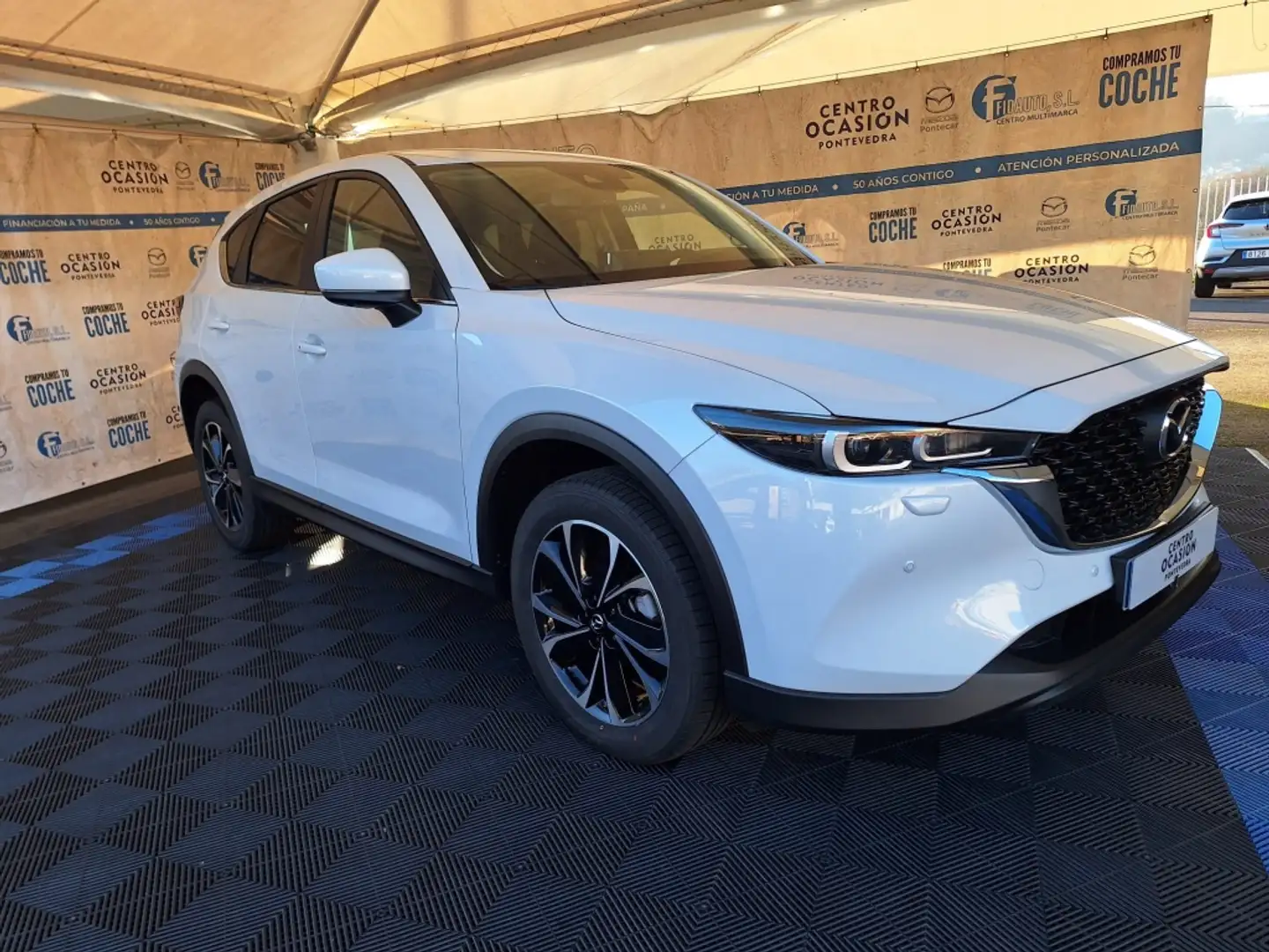 Mazda CX-5 2.0 e-Skyactiv-G MHEV Advantage 2WD 121kW Blanc - 1