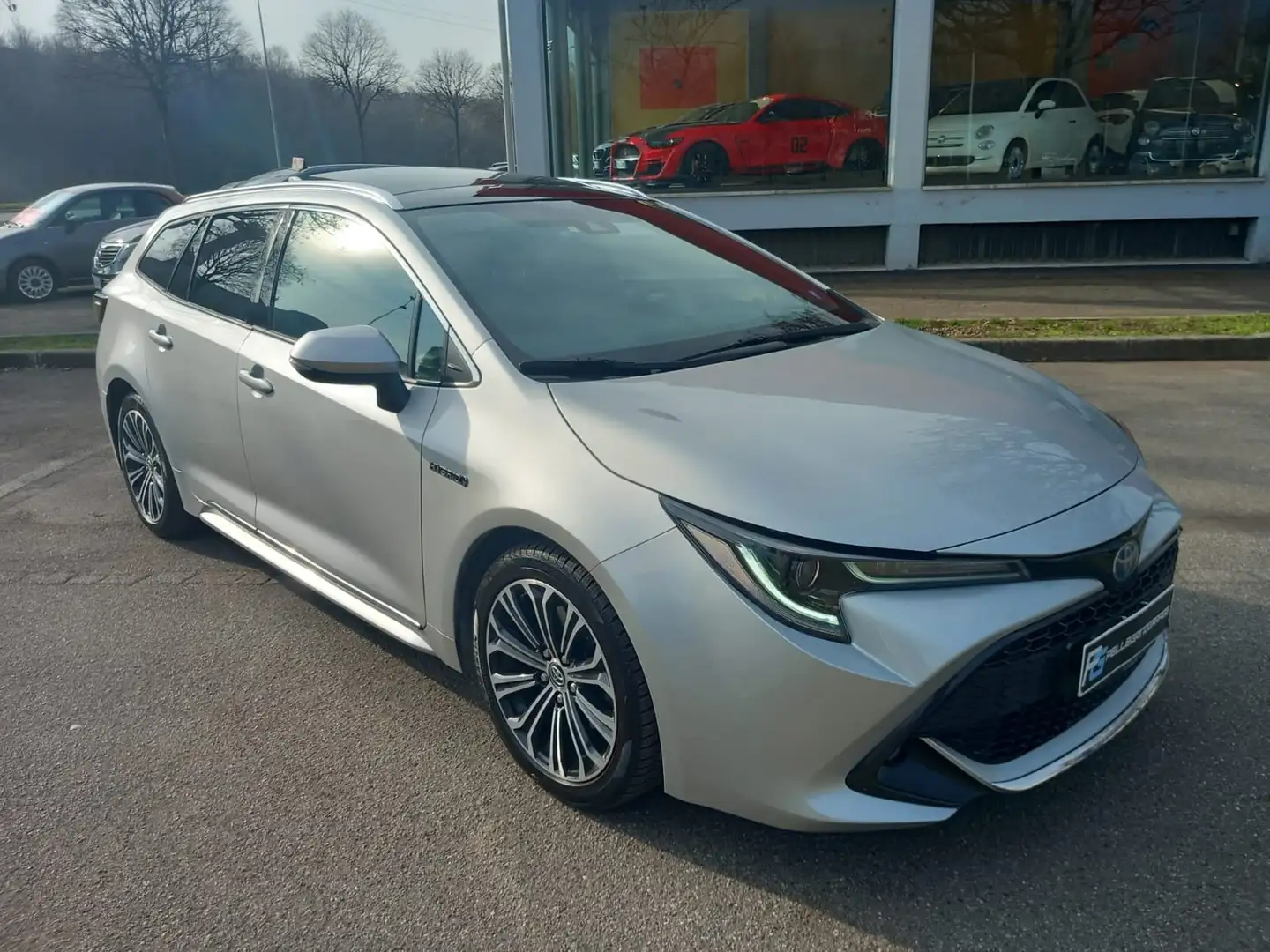 Toyota Corolla Touring Sports 2.0h Lounge cvt Argent - 1