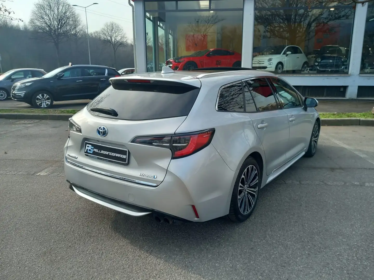 Toyota Corolla Touring Sports 2.0h Lounge cvt Argent - 2