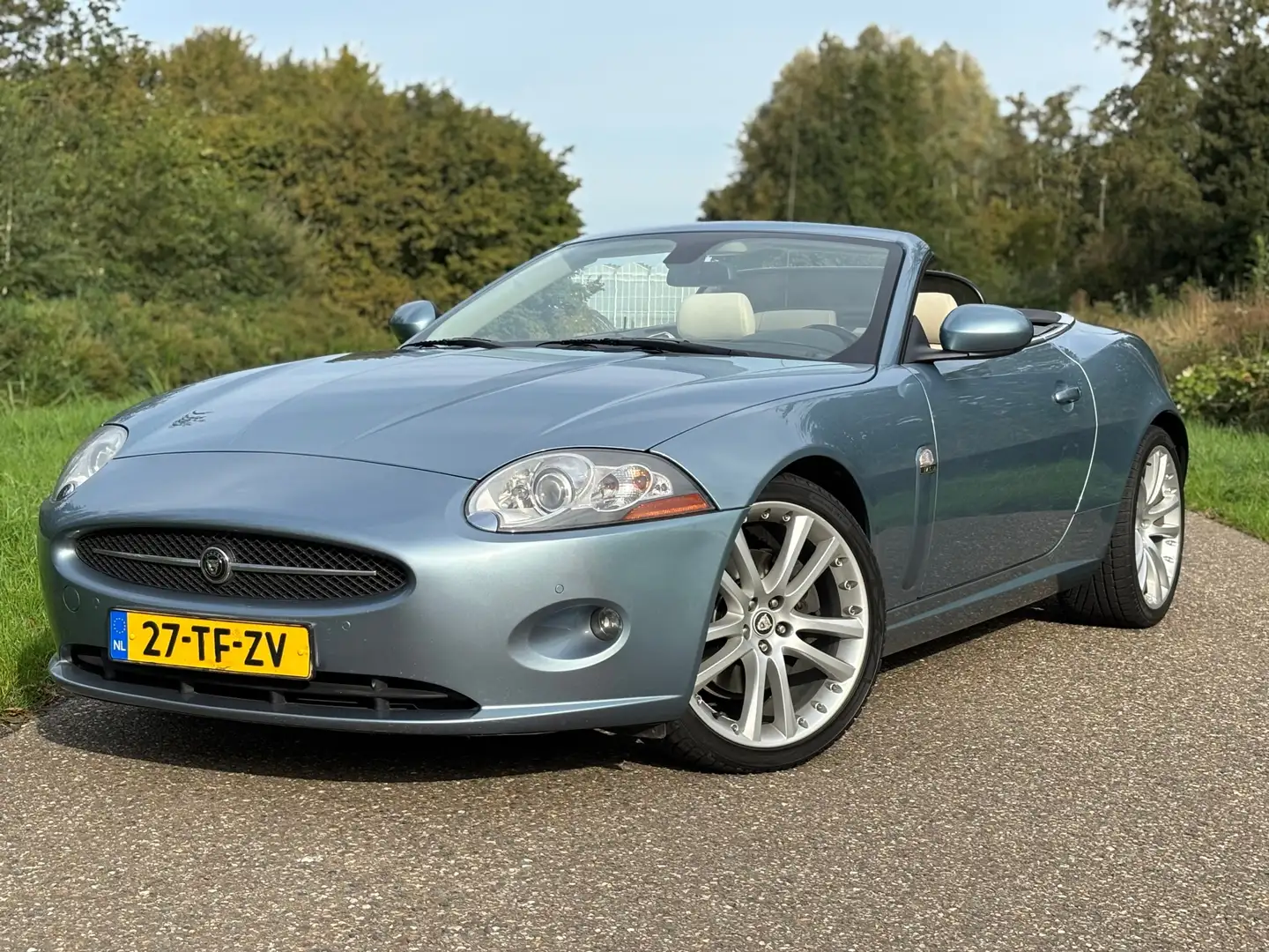 Jaguar XK 4.2 V8 Convertible Aut NEDERLANDSE AUTO! Blauw - 1