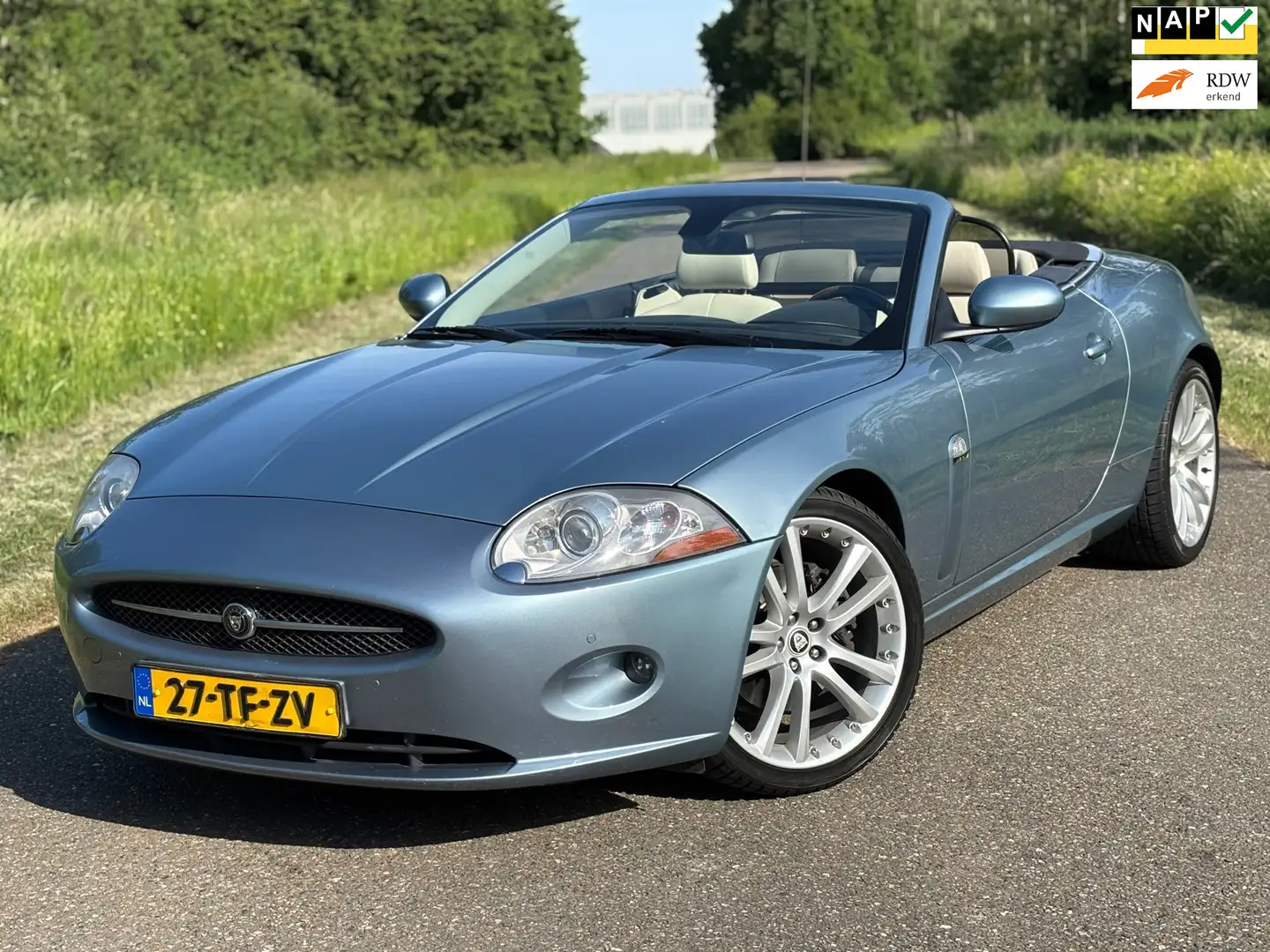 Jaguar XK 4.2 V8 Convertible/20''/Navi/Pdc/Leder Kék - 1