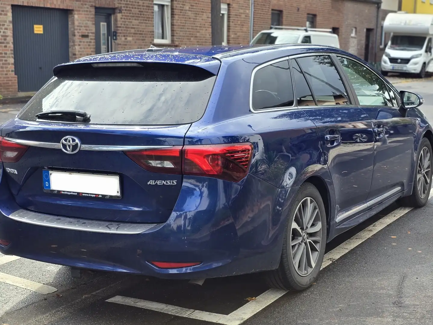 Toyota Avensis Touring Sports 2.0 D-4D Business Edition Checkheft Blau - 2