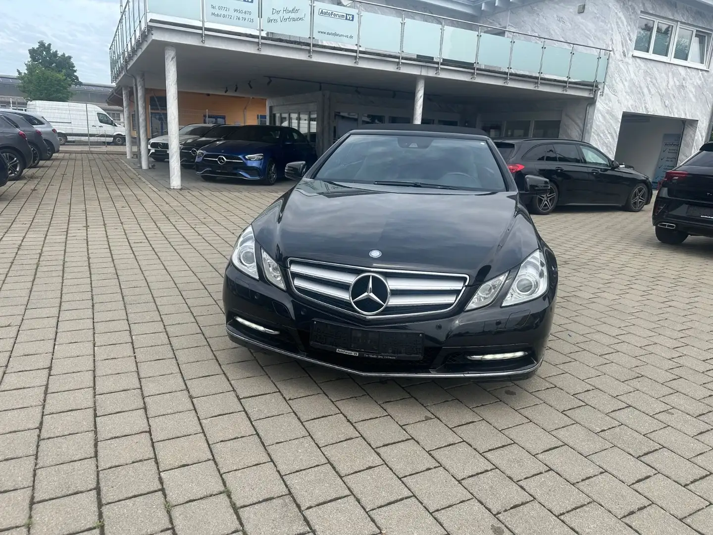 Mercedes-Benz E 200 Cabrio CGI BlueEfficiency*LEDER*Airscarf* Negro - 2