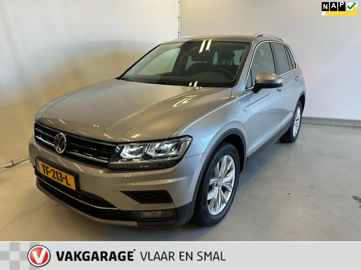 Volkswagen Tiguan 1.4 TSI 4Motion Highline Automaat- 3d virtual cock Gris - 1