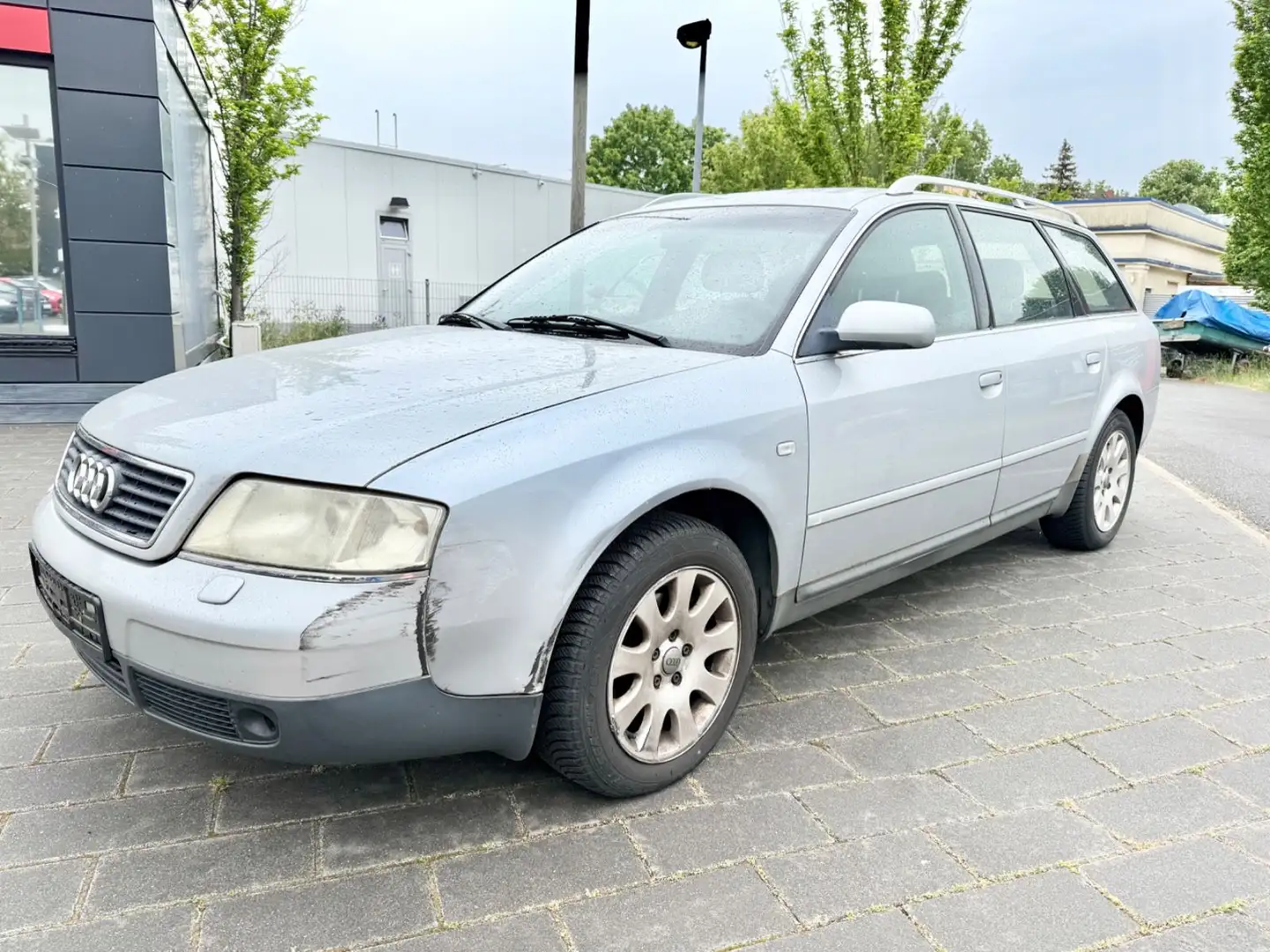 Audi A6 2.4 multitronic Avant Silber - 1