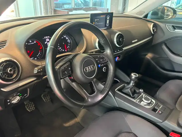 Audi A3 view 13