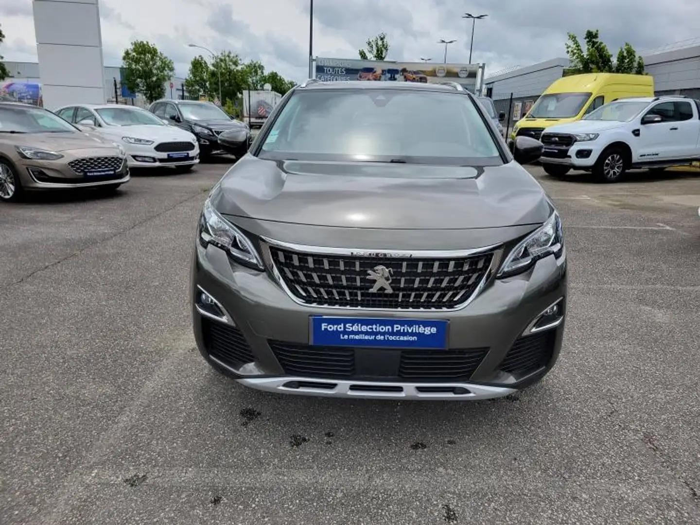 Peugeot 3008 1.5 BlueHDi 130ch E6.c Allure S\u0026S  6cv Grau - 1