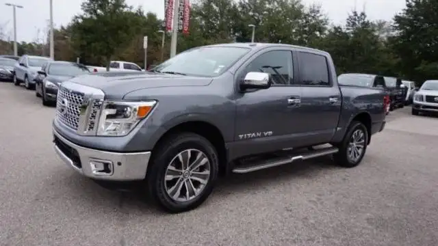 Nissan Titan 5.6L V8 4WD SL