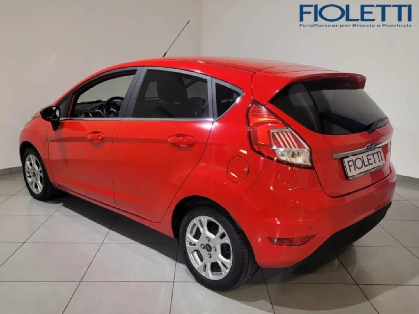 Ford Fiesta 5ª SERIE 1.5 TDCI 75 CV 5P. TITANIUM Rouge - 2