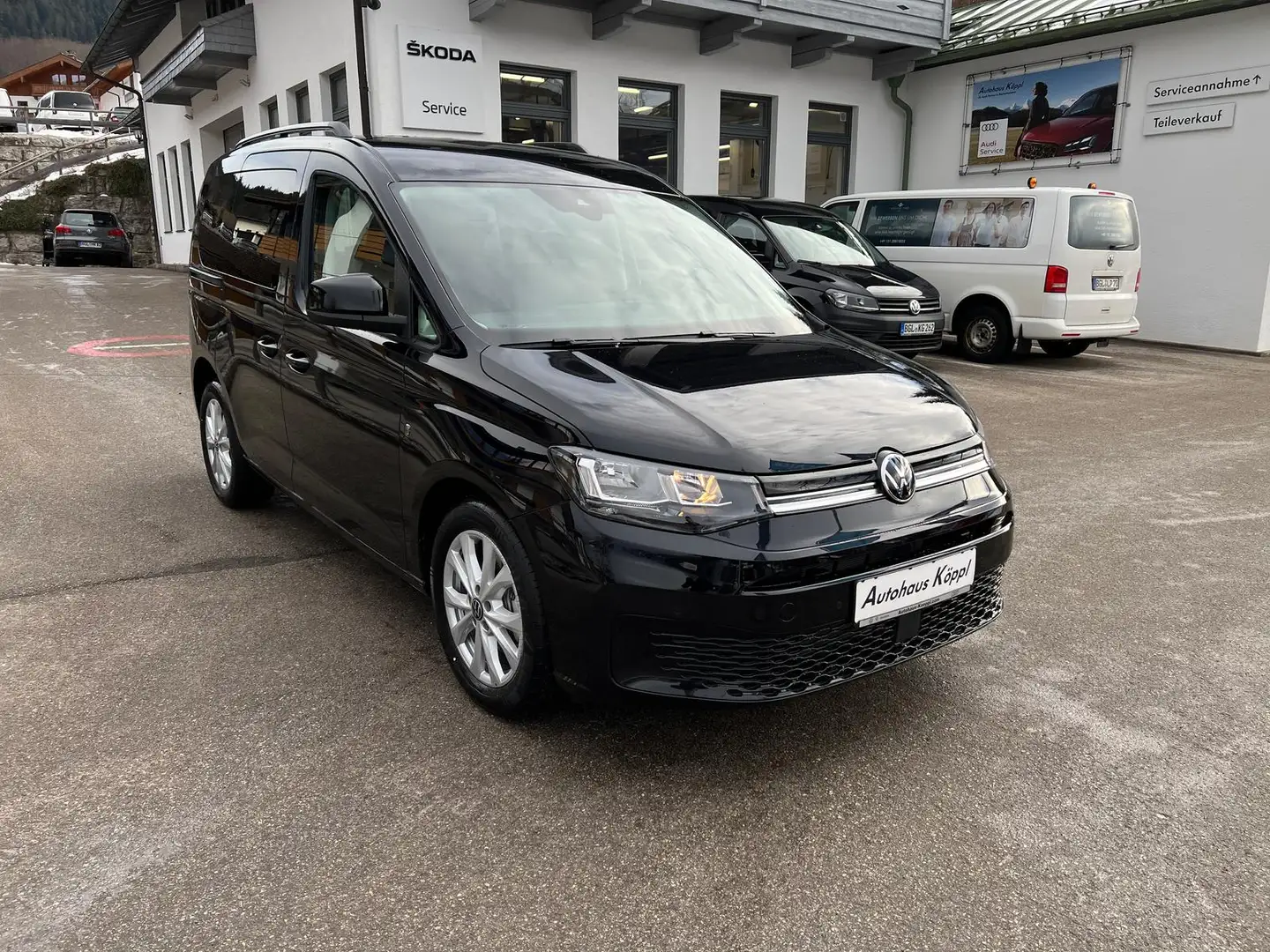 Volkswagen Caddy 2.0 TDI 4Motion Life AHK RFK 16" App AID Schwarz - 2