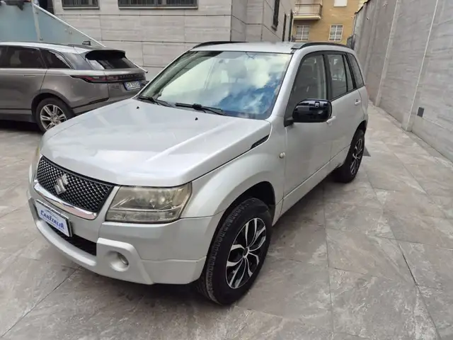 Suzuki Grand Vitara 2.0 16V 5 porte