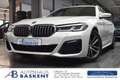 BMW 520 d M SPORT*ADAP.LED*AHK*LEDER*HEAD-UP*PANO* Weiß - thumbnail 1