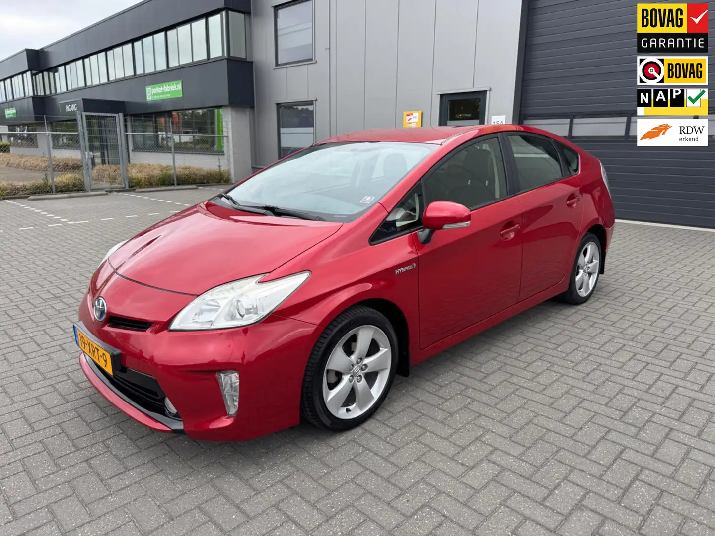 Toyota Prius 1.8 Business Rood - 1