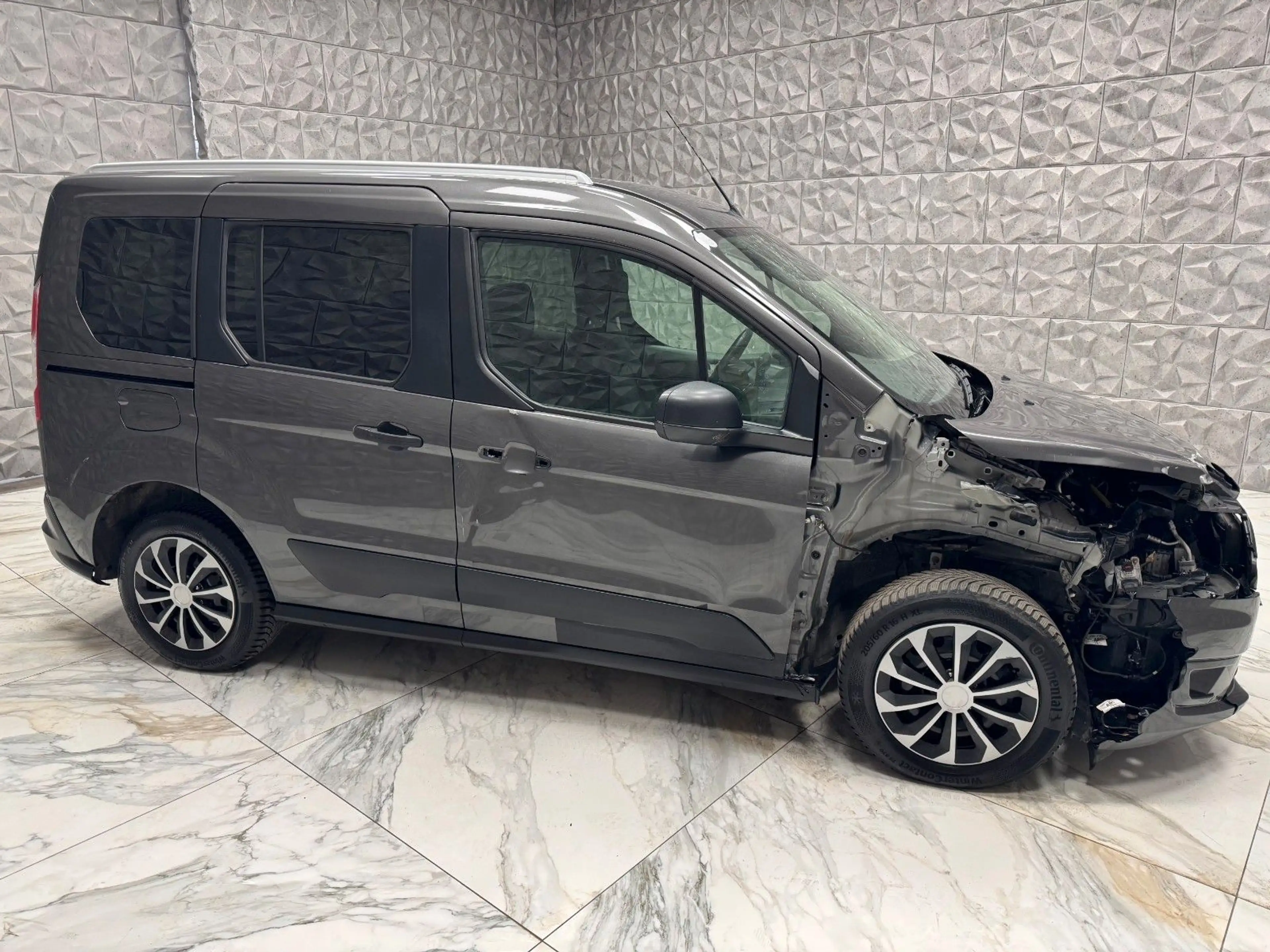 Ford Tourneo Connect Trend — photo 7