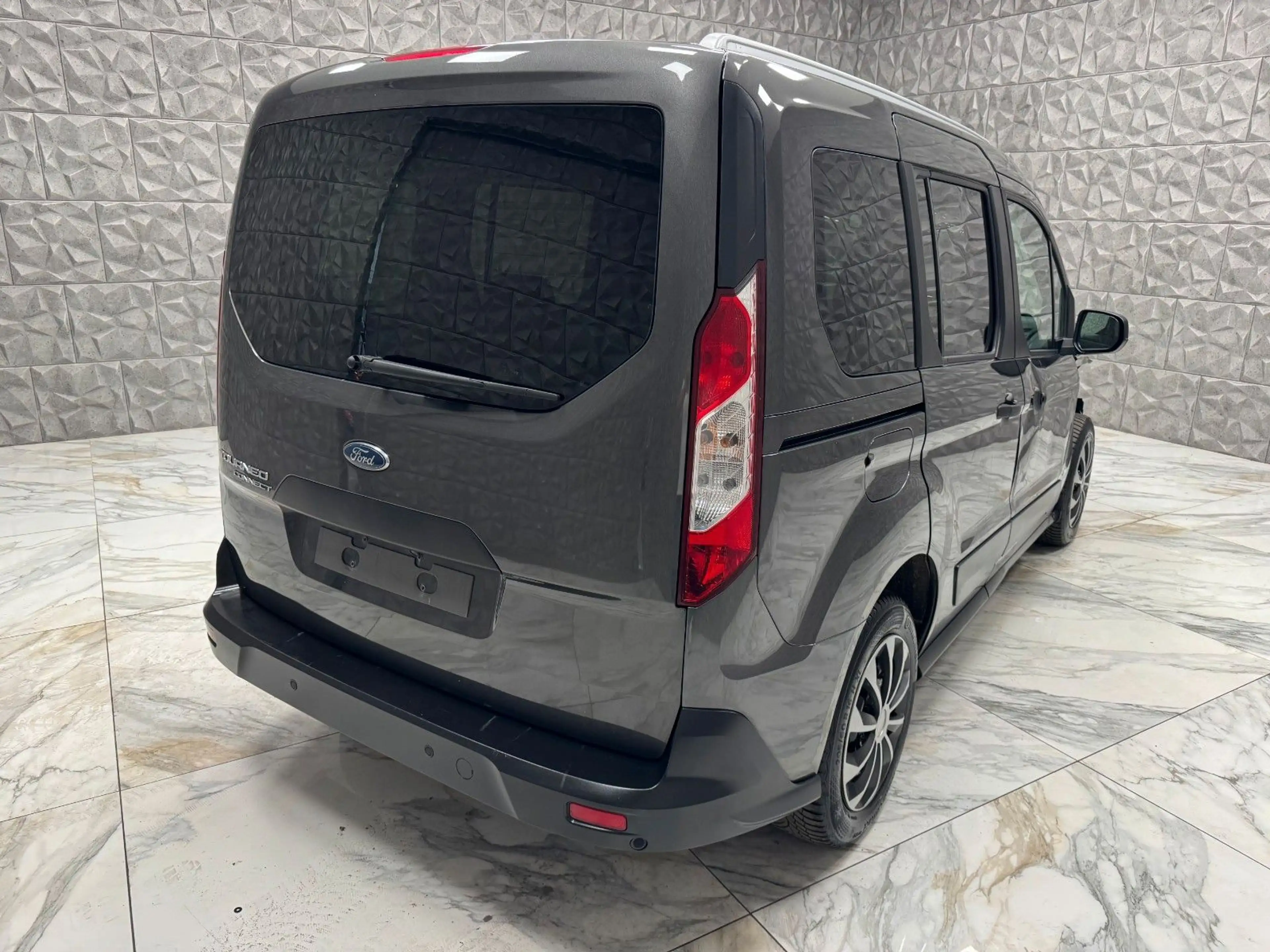 Ford Tourneo Connect Trend — photo 5