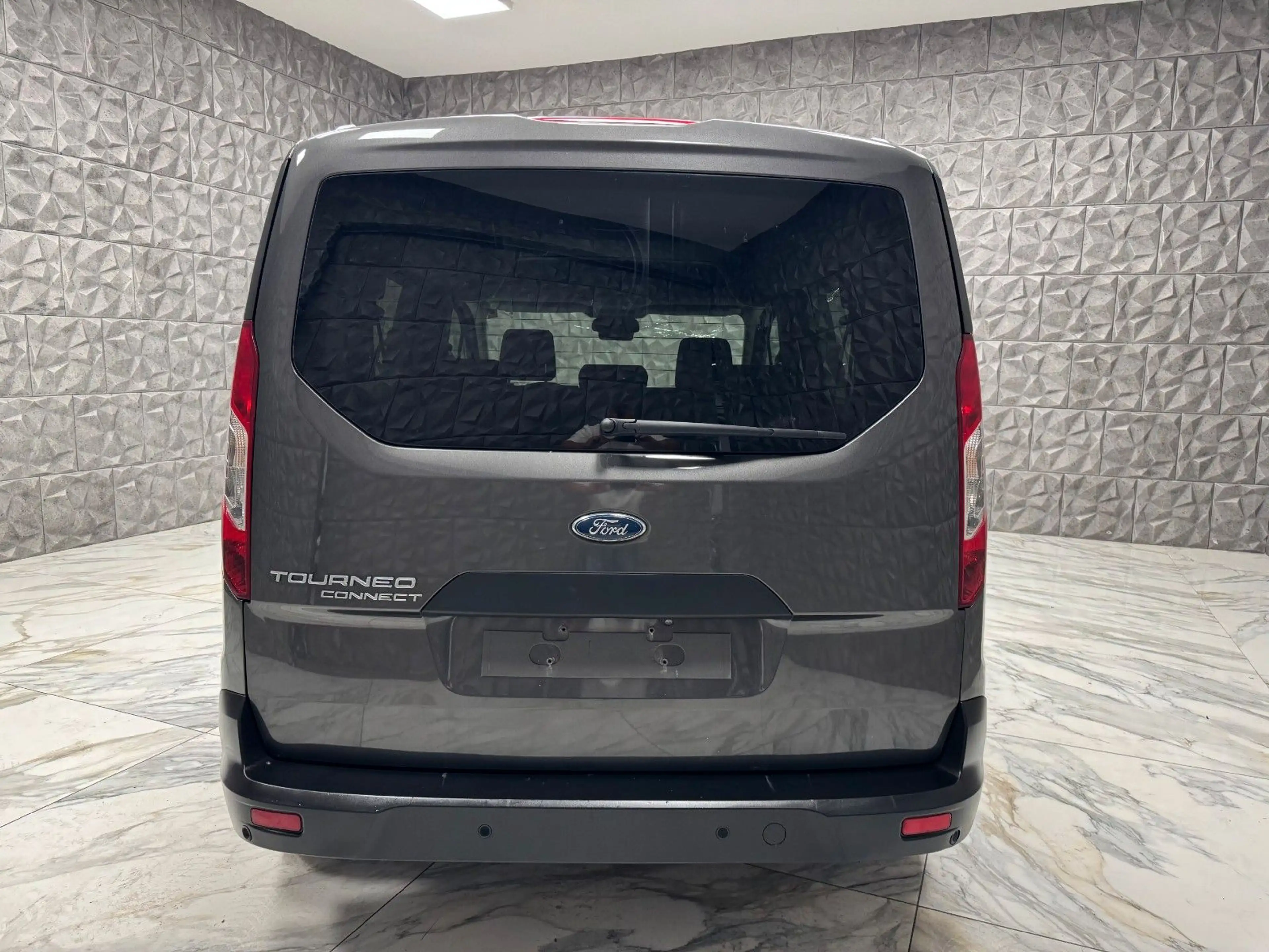 Ford Tourneo Connect Trend — photo 4