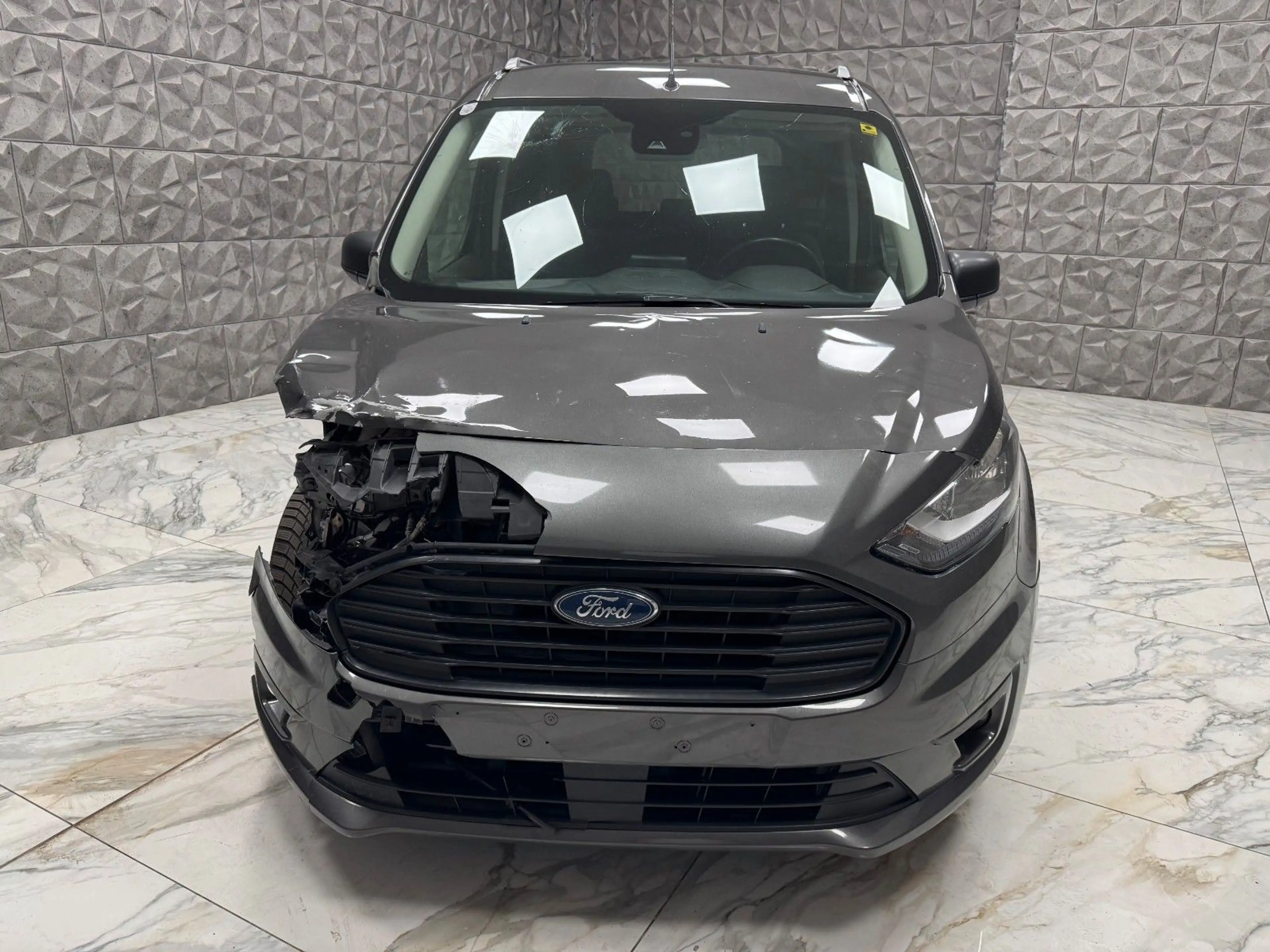 Ford Tourneo Connect Trend — photo 8