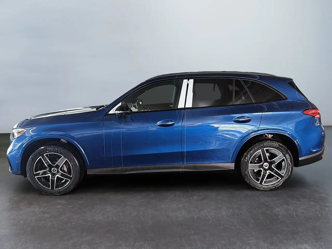 Mercedes-Benz GLC снимка Mercedes-Benz GLC