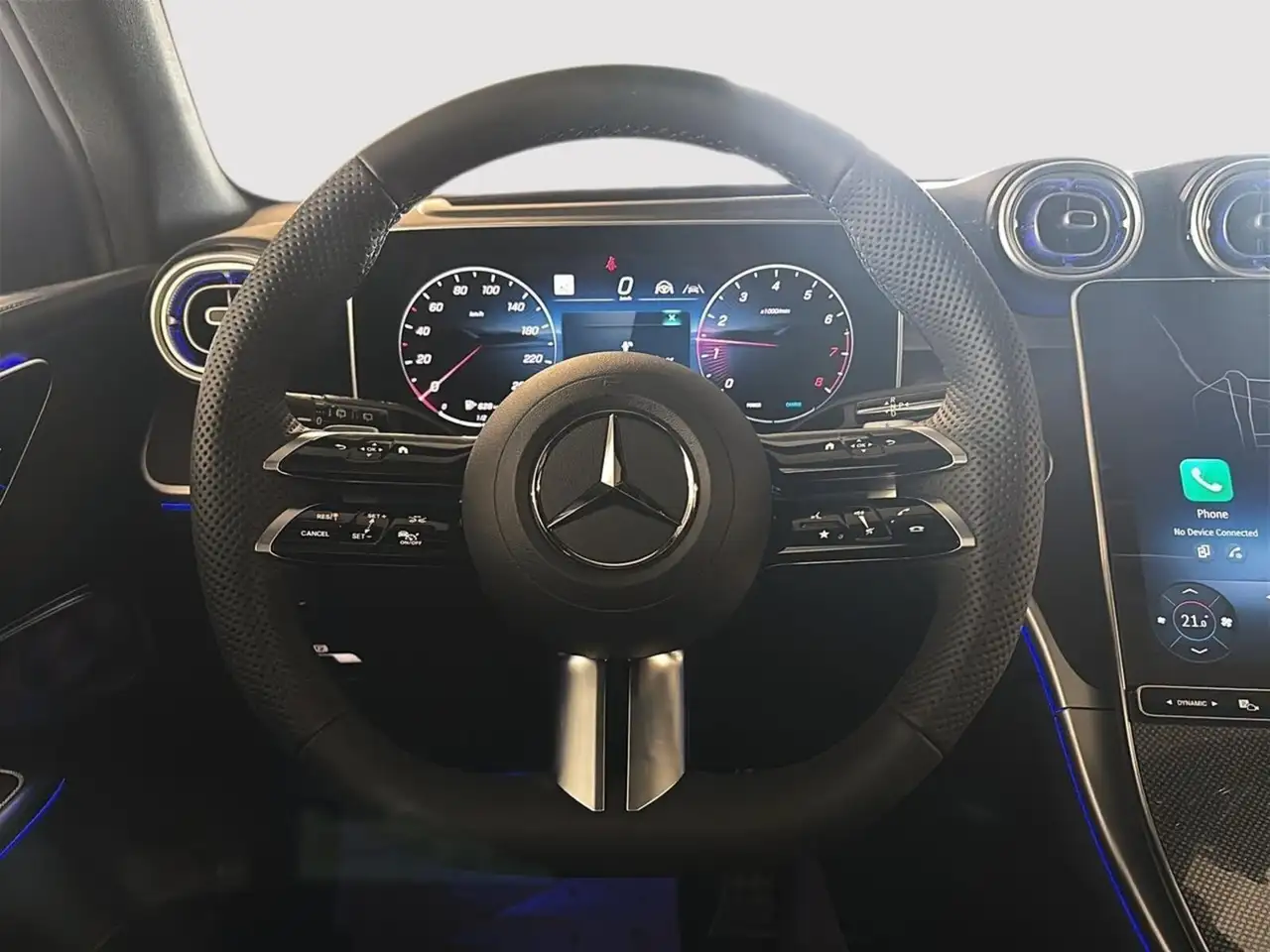 Mercedes-Benz GLC снимка Mercedes-Benz GLC