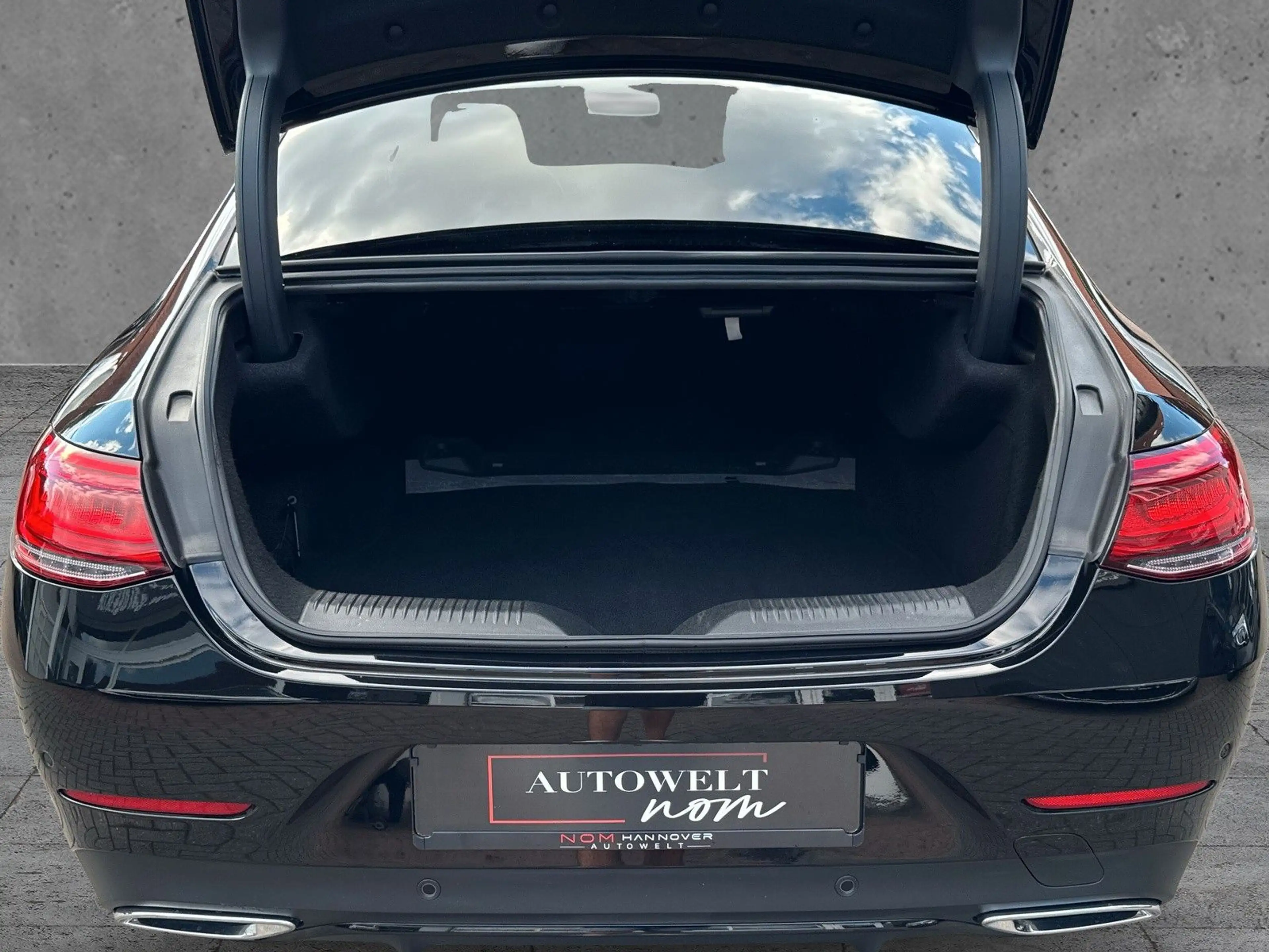 Mercedes-Benz CLS 220 d AMG Line /R-CAM/WIDE/MBEAM/SPUR/LEDER — photo 10