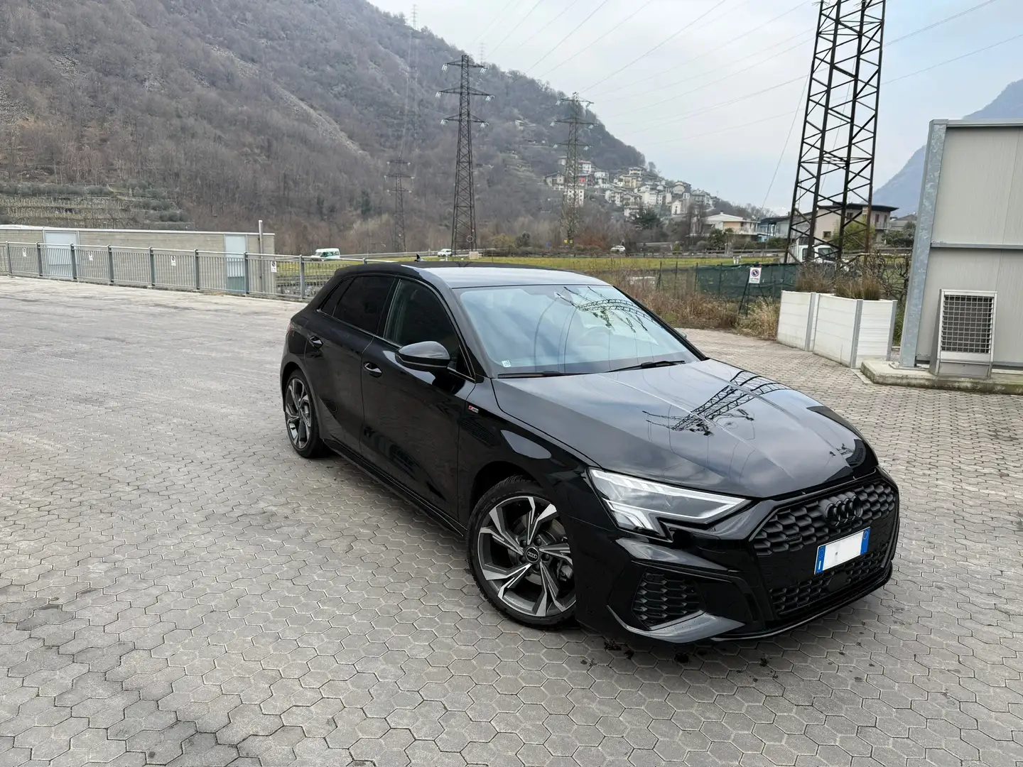 Audi A3 A3 Sportback 40 2.0 tdi S line quattro s-tronic Negro - 2