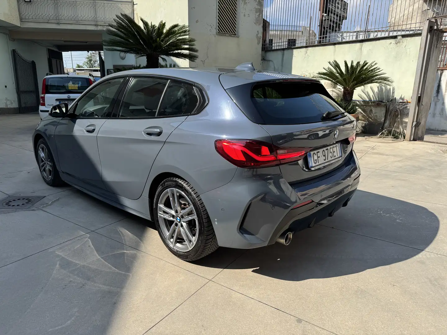 BMW 118 118i Msport 5p auto Grigio - 2