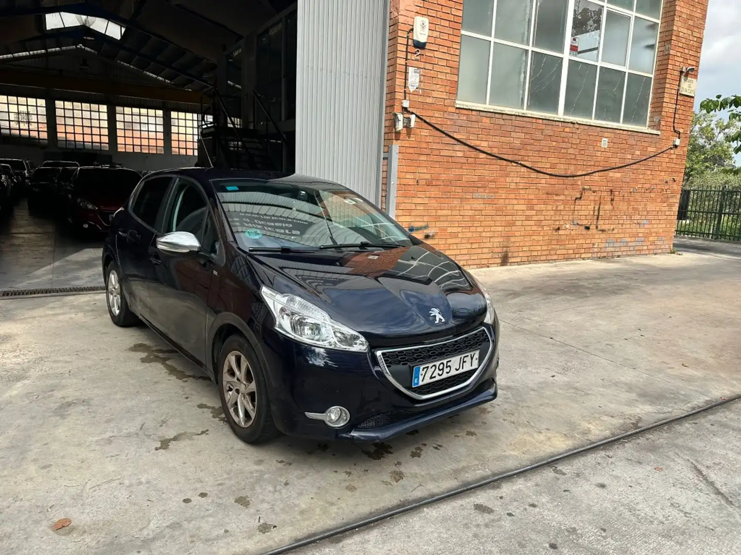 Peugeot 208 1.2 VTi Style Blauw - 1