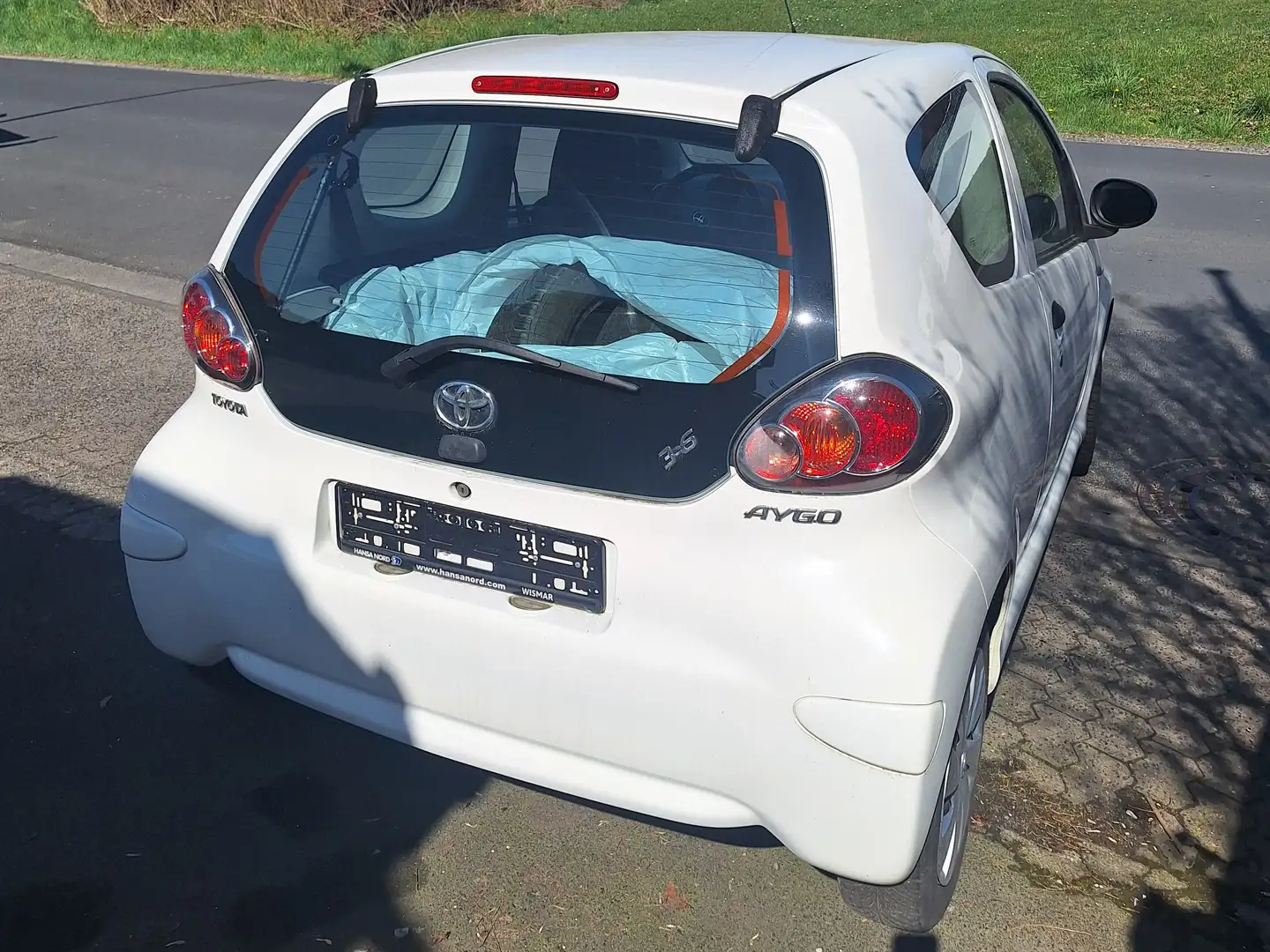 Toyota Aygo AB1 Bílá - 2