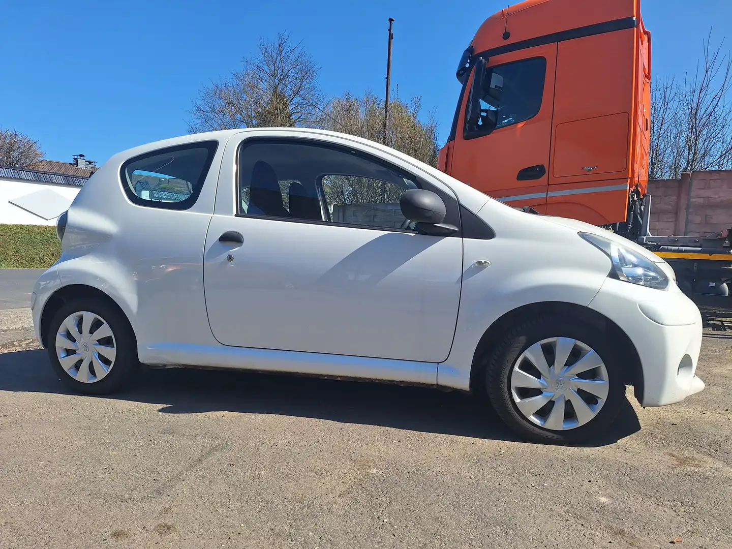 Toyota Aygo AB1 Bílá - 1