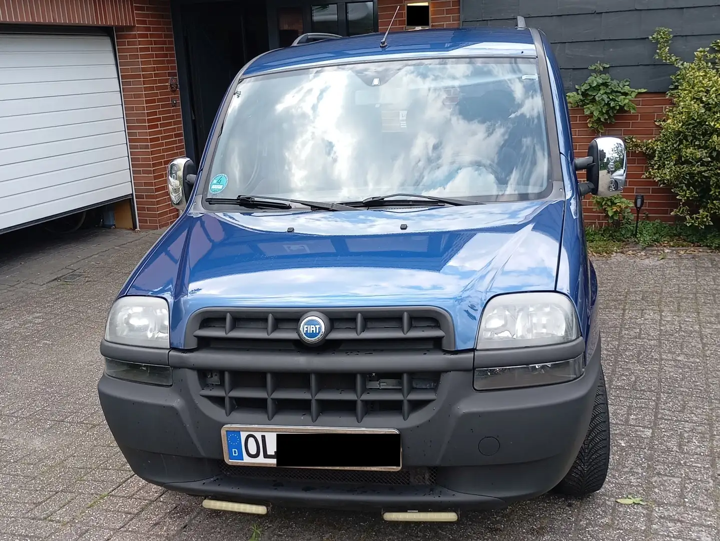 Fiat Doblo Doblo 1.6 16V ELX Blau - 2