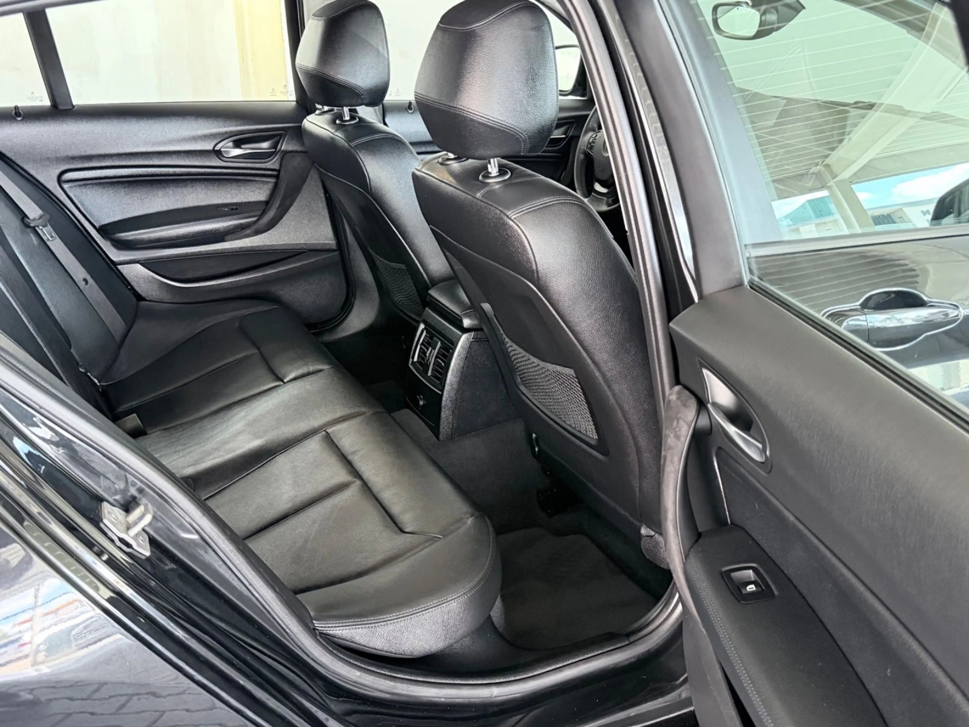 BMW 120 i Advantage Automatik — photo 14