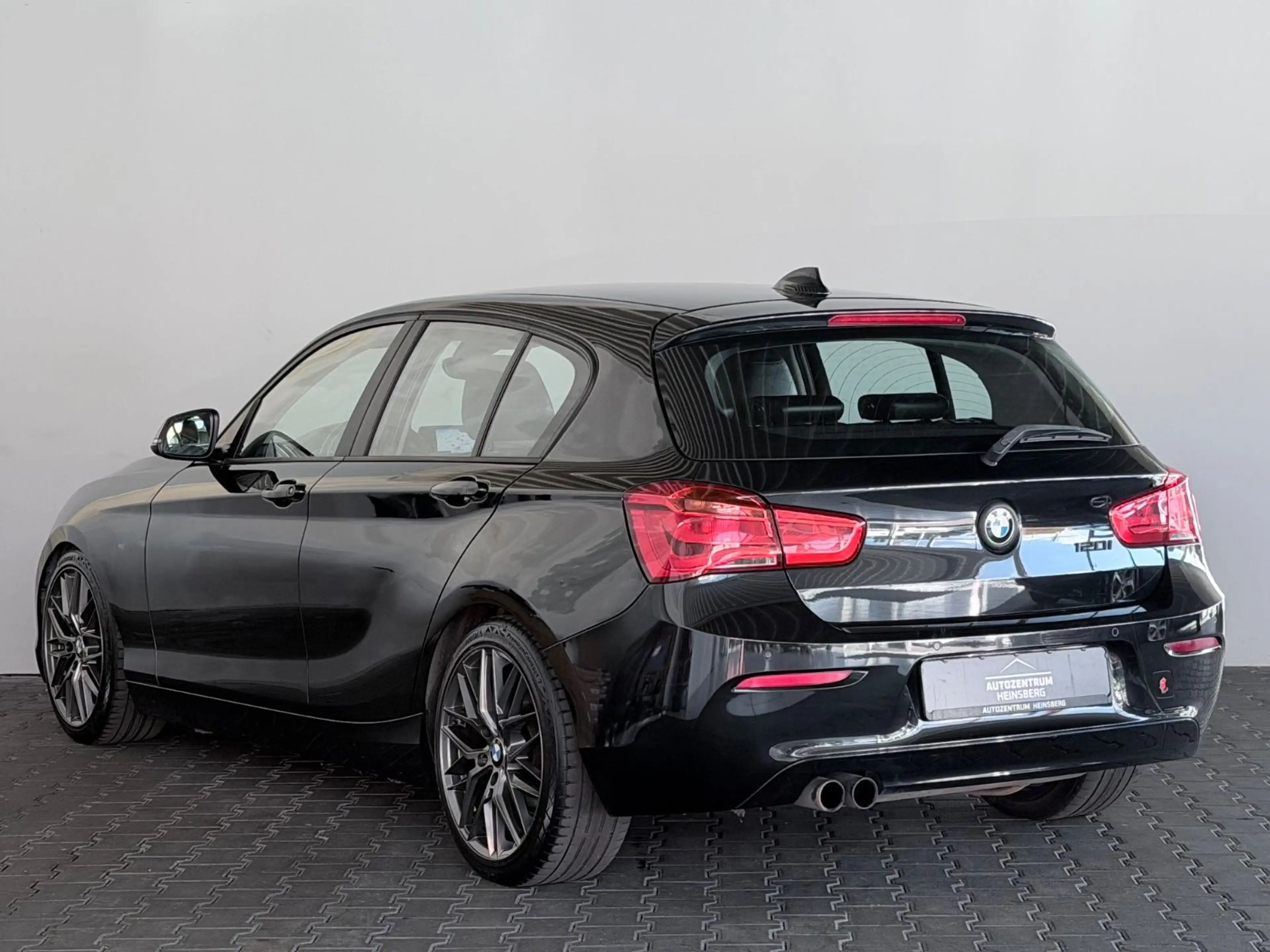 BMW 120 i Advantage Automatik — photo 2