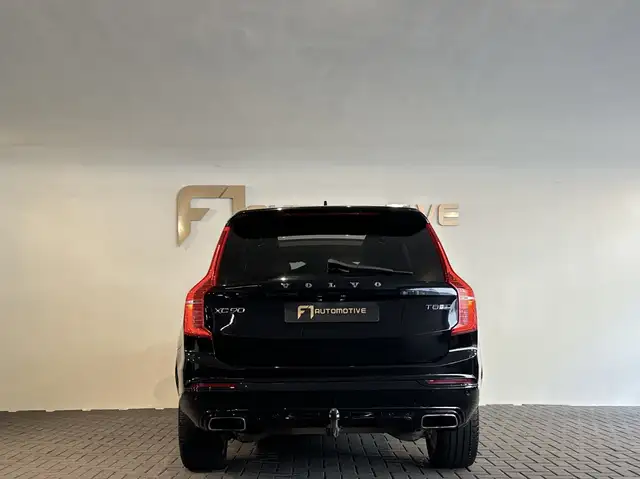 Volvo XC90 view 5