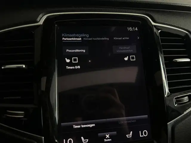 Volvo XC90 view 26