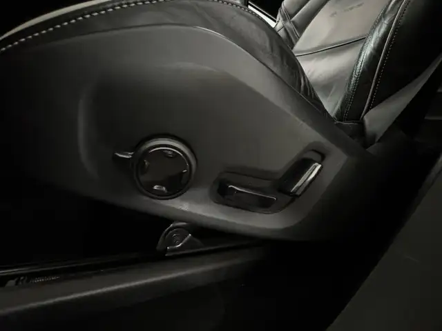 Volvo XC90 view 21