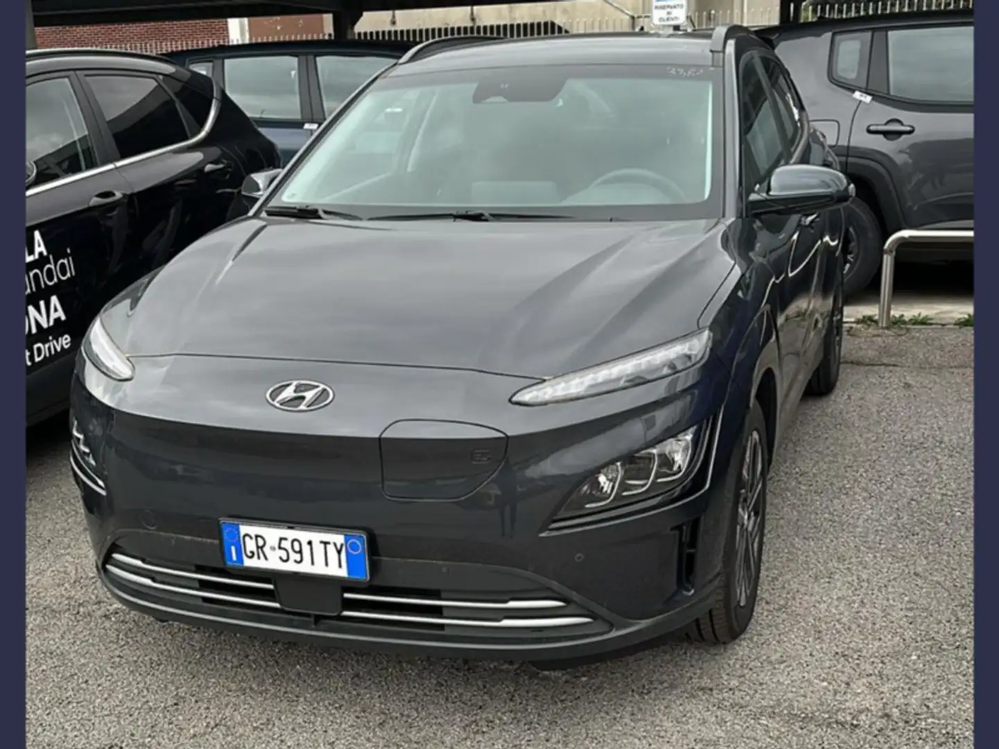 Hyundai KONA EV 64 kWh Exclusive con Finanziamento Noir - 2