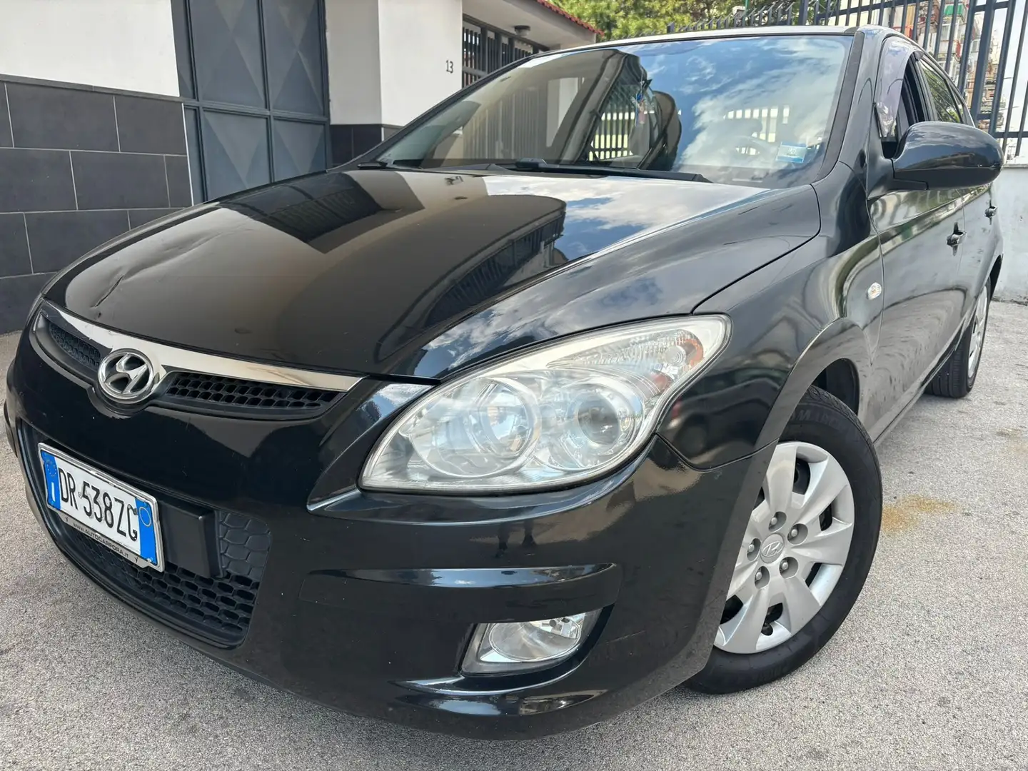Hyundai i30 1.6 CRDi VGT 16V 90CV 5p. Nero - 1