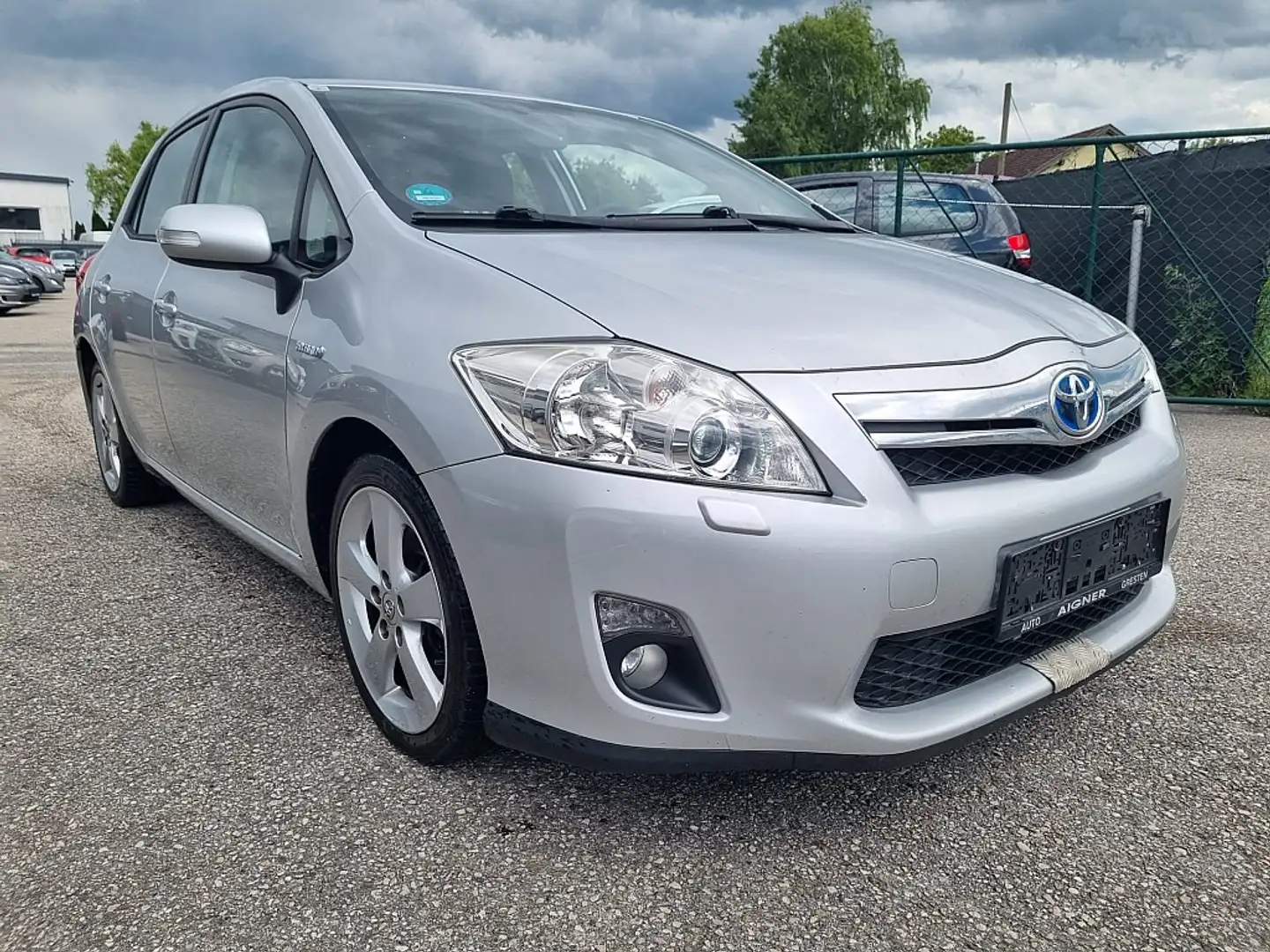 Toyota Auris 1,8 VVT-i Hybrid Premium Argento - 2