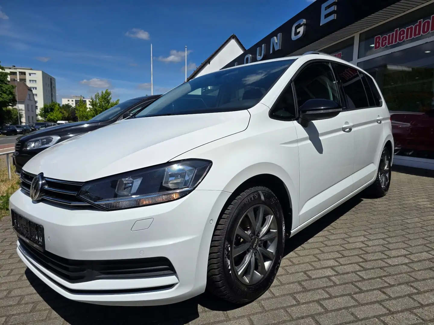 Volkswagen Touran IQ.DRIVE Start-Stopp*7 Sitz*NAV*Parkass.* Wit - 2