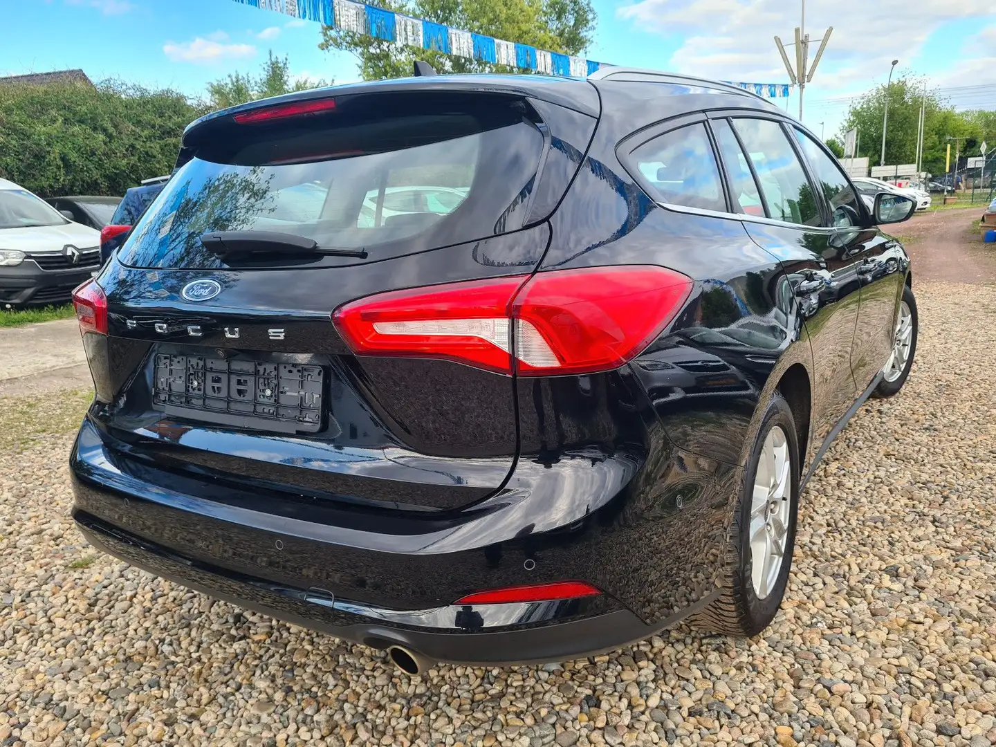 Ford Focus Turnier ECOBOOST TOP AUSSTATT./TOP ZUSTAND Nero - 2