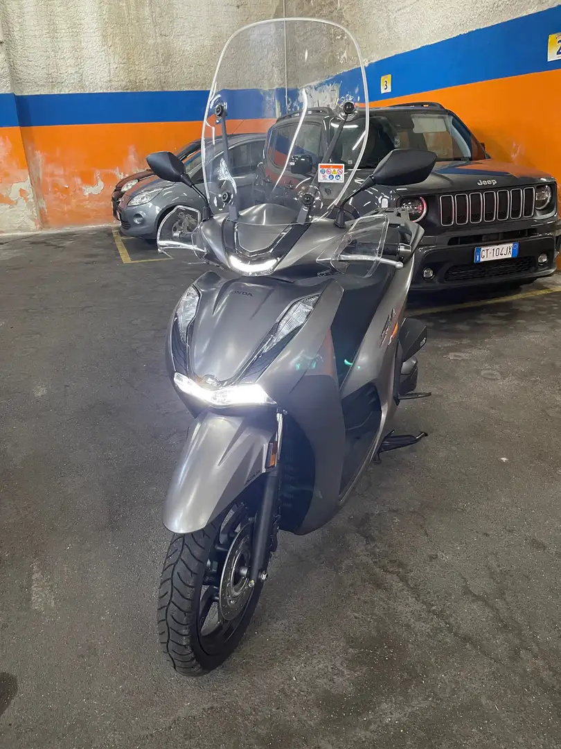 Honda SH 350i Gri - 1