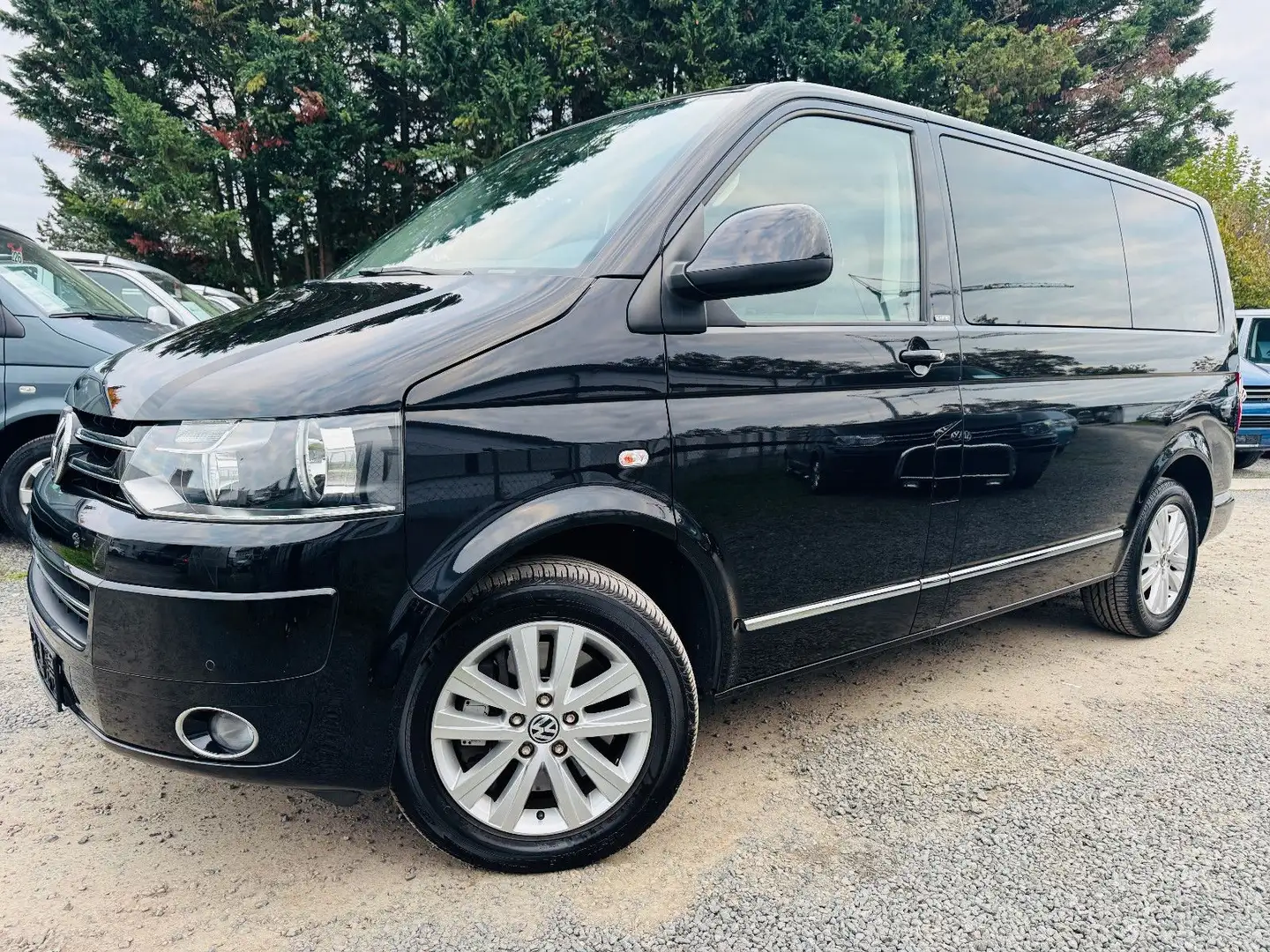 Volkswagen T5 Multivan Life/Navi/AHK/SHZ/Scheckheft Schwarz - 1